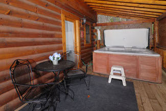 Pigeon Forge Secluded Vacation Rental Hot Tub